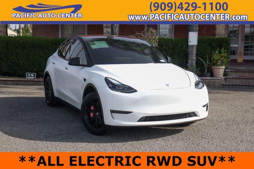 Pearl White Multi-Coat 2024 Tesla Model Y Long Range Single Motor Rear-Wheel Drive