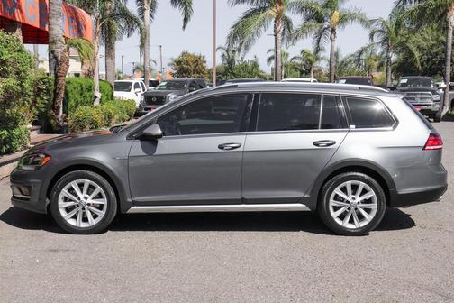 2019 Volkswagen Golf Alltrack TSI S