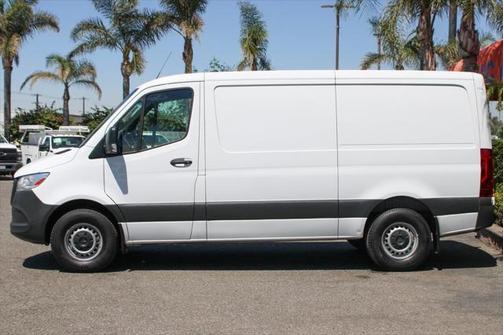 2022 Mercedes-Benz Sprinter 1500 Standard Roof I4
