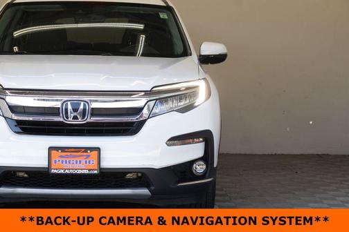 Platinum White Pearl 2022 Honda Pilot Touring 8-Passenger
