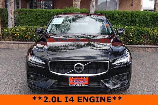 2021 Volvo S60 T5 Momentum