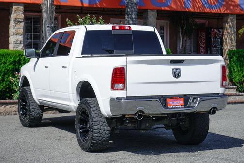 Bright White Clearcoat 2017 RAM 1500 Laramie