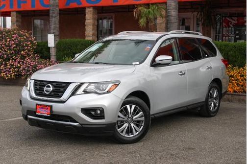 2019 Nissan Pathfinder SL