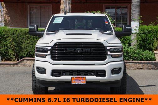 2023 RAM 3500 Laramie Crew Cab 4x4 8' Box