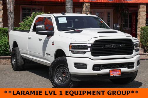 2023 RAM 3500 Laramie Crew Cab 4x4 8' Box