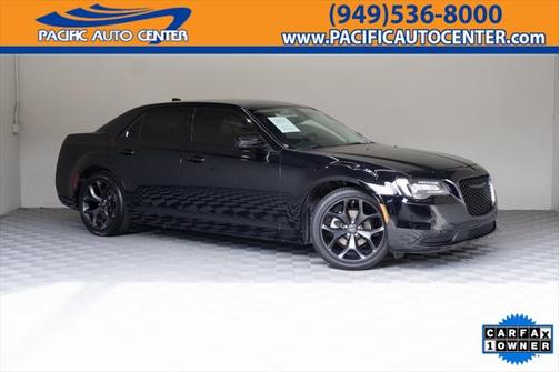 2023 Chrysler 300 Touring