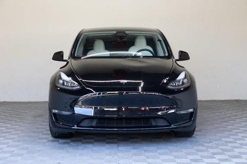 2023 Tesla Model Y Performance Dual Motor All-Wheel Drive