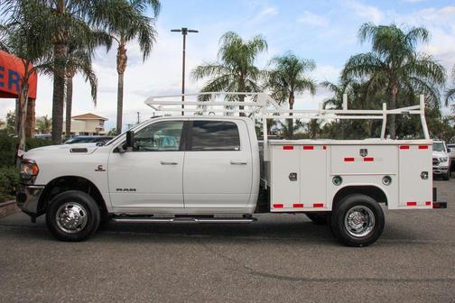 2021 RAM 3500 Big Horn Crew Cab 4x4 8' Box
