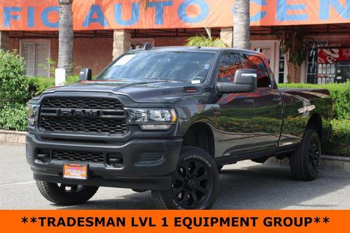 2024 RAM 3500 Tradesman Crew Cab 4x4 8' Box