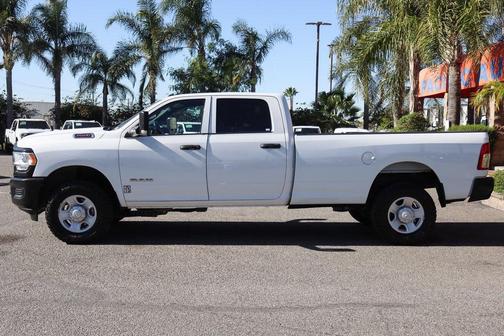 2022 RAM 2500 Tradesman Crew Cab 4x4 8' Box