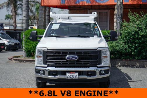Oxford White 2024 Ford F-250 XL