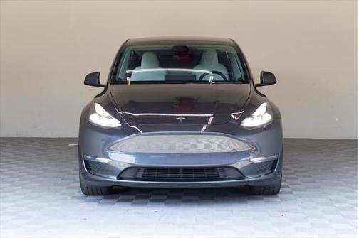 2024 Tesla Model Y Long Range Dual Motor All-Wheel Drive