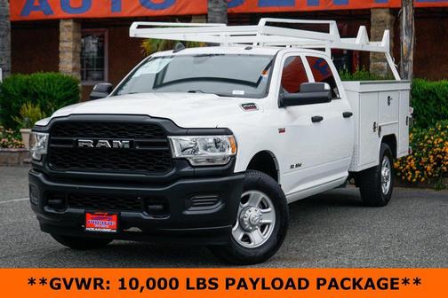 2022 RAM 2500 Tradesman Crew Cab 4x2 8' Box