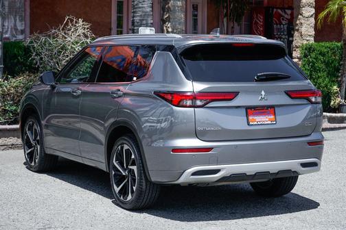 Mercury Gray Metallic 2022 Mitsubishi Outlander SEL Special Edition 2WD