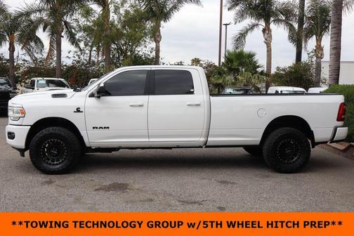 Bright White Clearcoat 2019 RAM 3500 Big Horn Crew Cab 4x4 8' Box