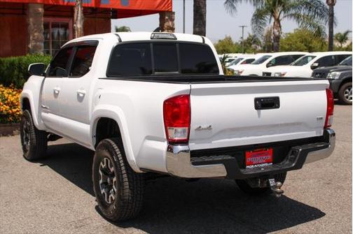 2017 Toyota Tacoma SR5