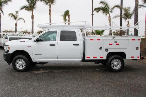 2022 RAM 2500 Tradesman Crew Cab 4x4 8' Box