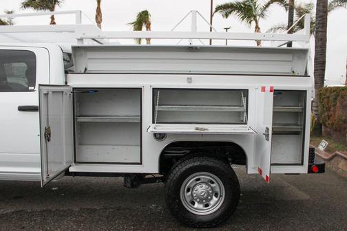 2022 RAM 2500 Tradesman Crew Cab 4x4 8' Box