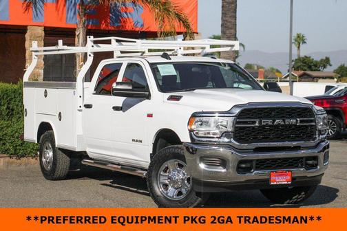 2022 RAM 3500 Tradesman Crew Cab 4x4 8' Box