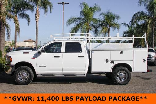 2022 RAM 3500 Tradesman Crew Cab 4x4 8' Box
