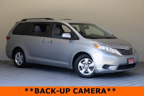 2015 Toyota Sienna LE