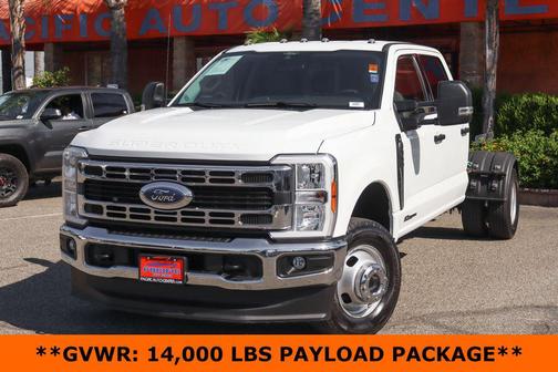 Oxford White 2024 Ford F-350 XLT