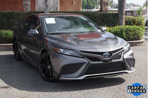2024 Toyota Camry Hybrid SE