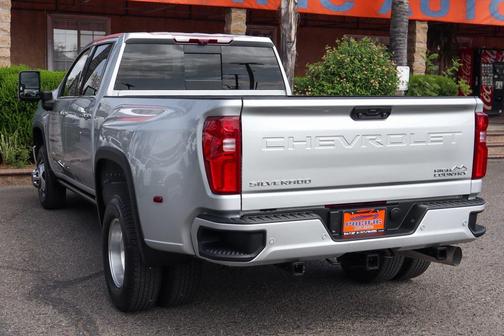 2023 Chevrolet Silverado 3500 High Country