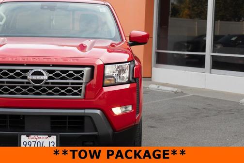 2022 Nissan Frontier SV