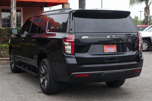 2022 Chevrolet Suburban 4WD Z71