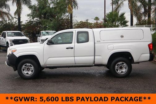 2016 Toyota Tacoma SR