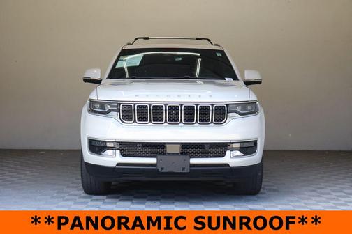 Luxury White Pearlcoat 2022 Jeep Wagoneer Series I 4x2