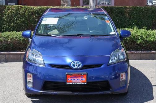 2010 Toyota Prius III