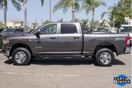 2022 RAM 2500 Tradesman Crew Cab 4x4 6'4' Box