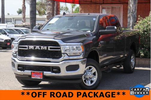 2022 RAM 2500 Tradesman Crew Cab 4x4 6'4' Box