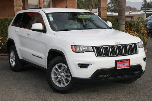 2020 Jeep Grand Cherokee Laredo