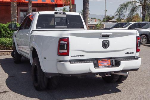 2022 RAM 3500 Limited Crew Cab 4x4 8' Box