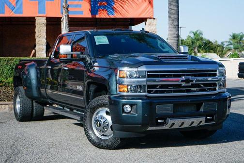 Graphite Metallic 2018 Chevrolet Silverado 3500 High Country