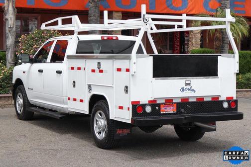 2022 RAM 2500 Tradesman Crew Cab 4x2 8' Box