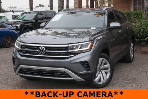 Platinum Gray Metallic 2022 Volkswagen Atlas Cross Sport 3.6L V6 SE w/Technology