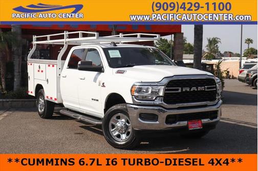 2022 RAM 3500 Big Horn Crew Cab 4x4 8' Box