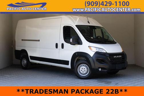 Bright White Clearcoat 2025 RAM ProMaster 2500 Tradesman