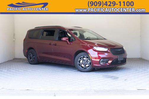 Velvet Red Pearlcoat 2021 Chrysler Pacifica Hybrid Limited