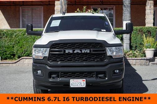 2022 RAM 3500 Tradesman Crew Cab 4x4 8' Box