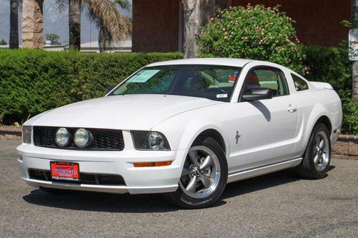 2006 Ford Mustang Deluxe