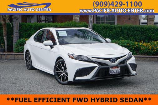 Ice Cap 2023 Toyota Camry SE