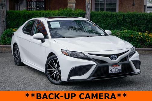 Ice Cap 2023 Toyota Camry SE