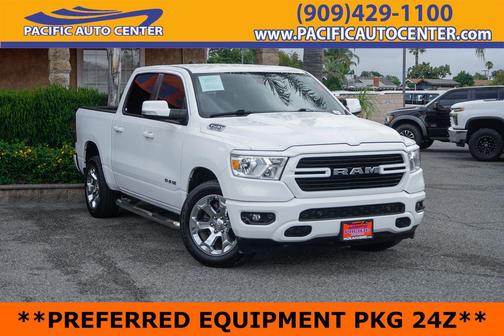Bright White Clearcoat 2019 RAM 1500 Big Horn