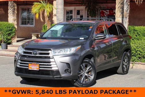 2019 Toyota Highlander LE