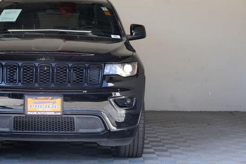 2021 Jeep Grand Cherokee Laredo